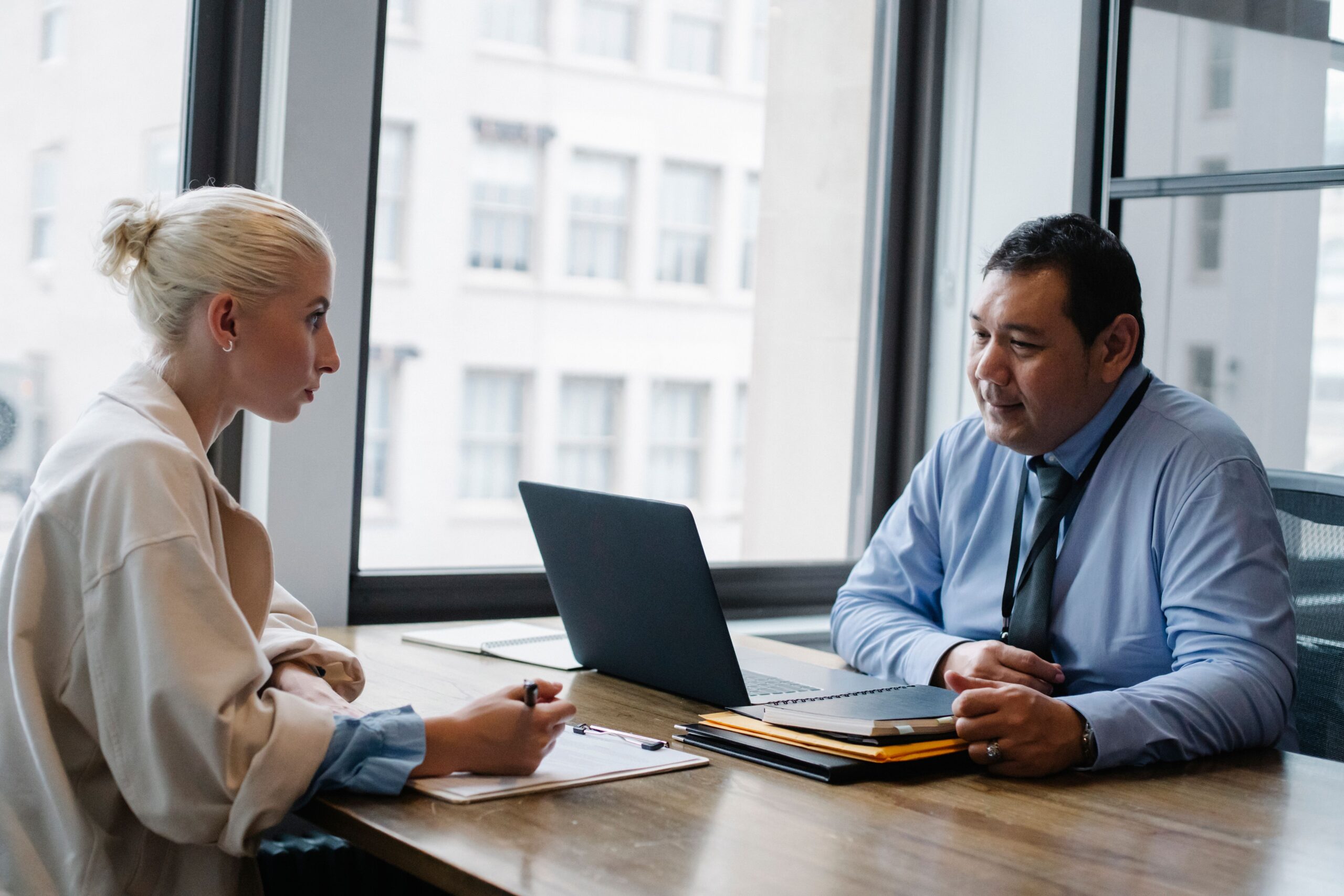🏦💼 ¡Wells Fargo Está Contratando Ejecutivos de Cuenta! Descubre los Requisitos, Salarios y Cómo Postular a una de las Mejores Oportunidades Bancarias en Estados Unidos 🇺🇸